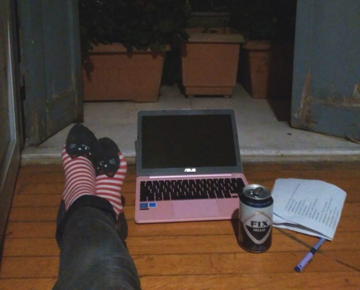 לטייל לבד, טיול לבד, עבודה מהבית, חופשה באתונה