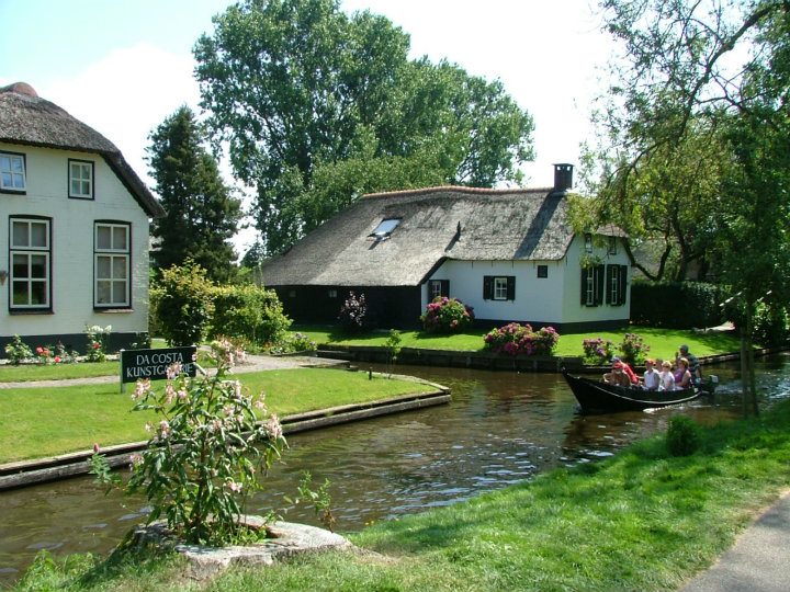 חיטהורן, שייט תעלות, טיסות לאמסטרדם, המלצות לאמסטרדם, חופשה באמסטרדם